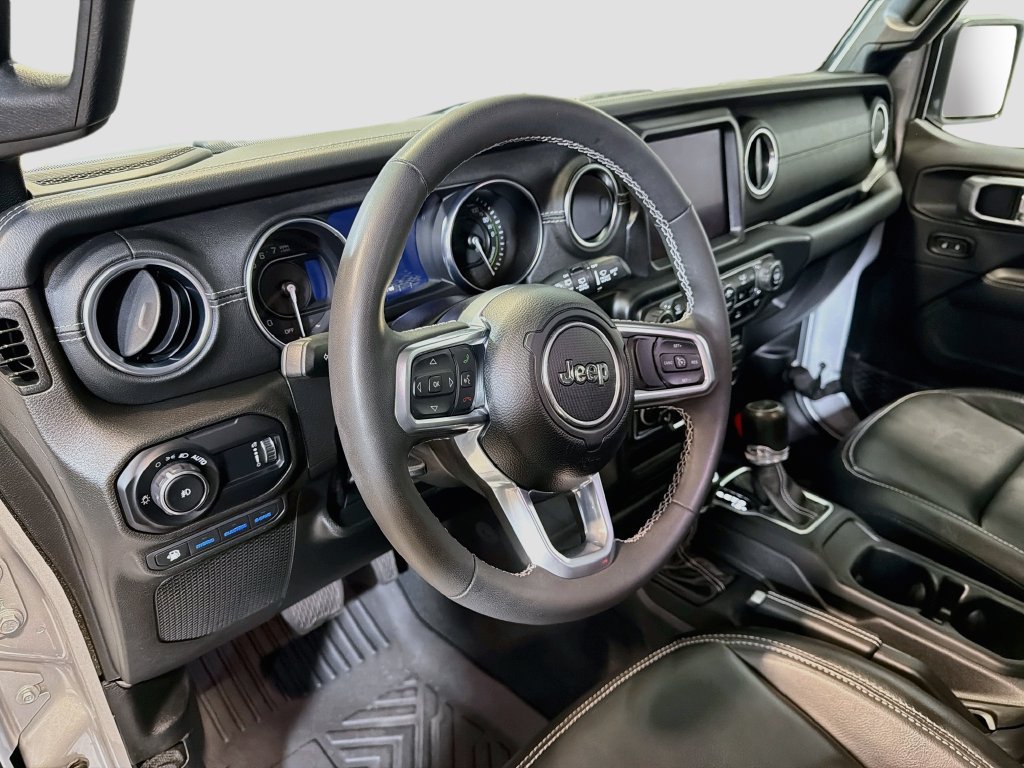 Used 2023 Jeep Wrangler Unlimited Sahara w/ Dual Top Group AWD/4WD image 11