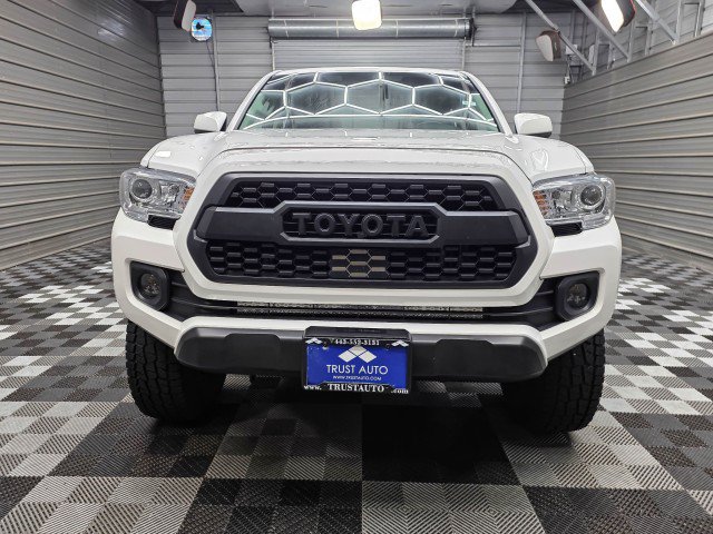 Used 2023 Toyota Tacoma SR5 AWD/4WD image 4