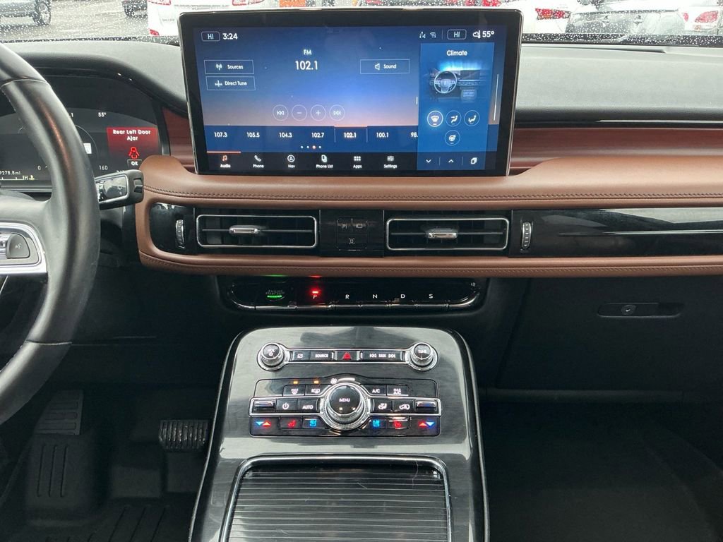 Certified 2023 Lincoln Nautilus Reserve w/ Equipment Group 201A image 20