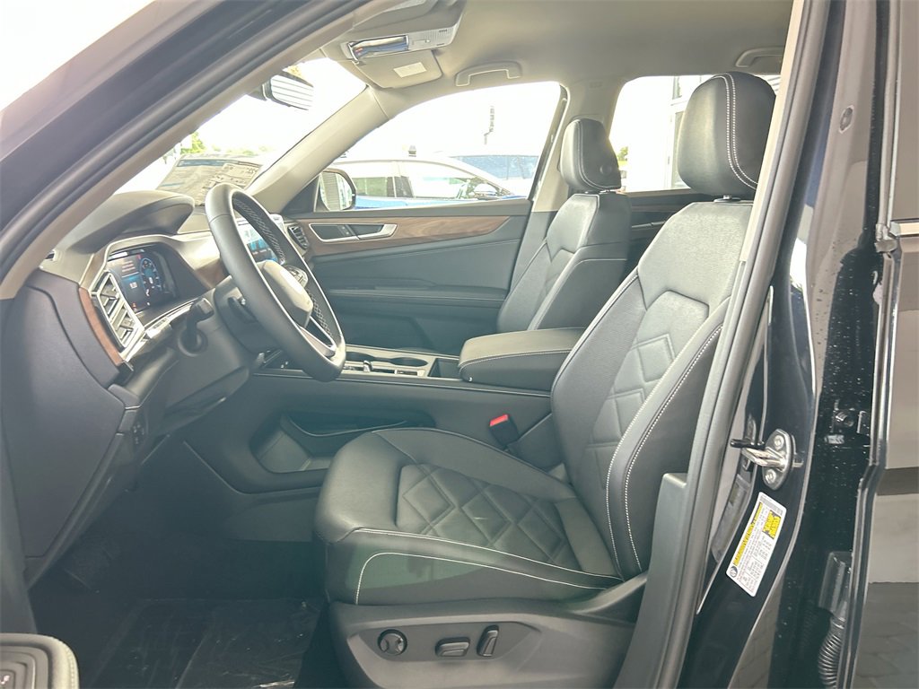 New 2026 Volkswagen Atlas SE image 10