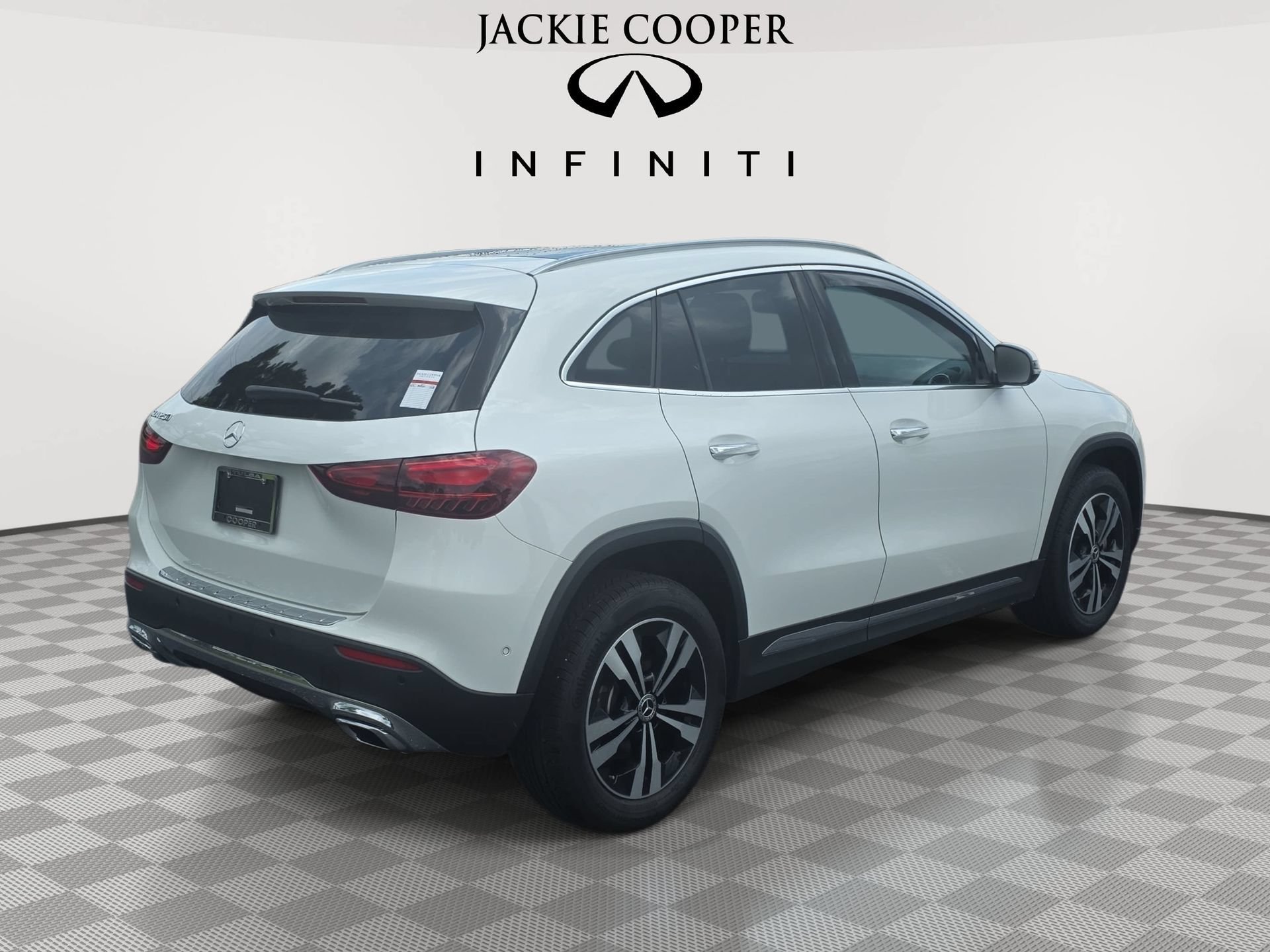 Used 2025 Mercedes-Benz GLA 250 image 5