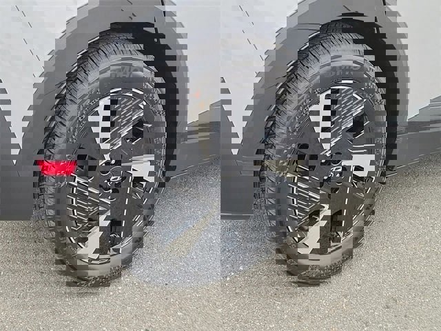 New 2025 Hyundai Ioniq 5 SEL image 20