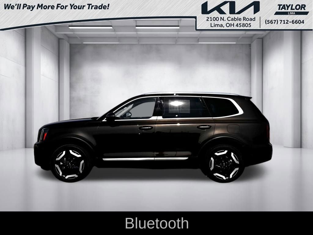 Used 2024 Kia Telluride EX w/ EX Captain's Chair Package image 3