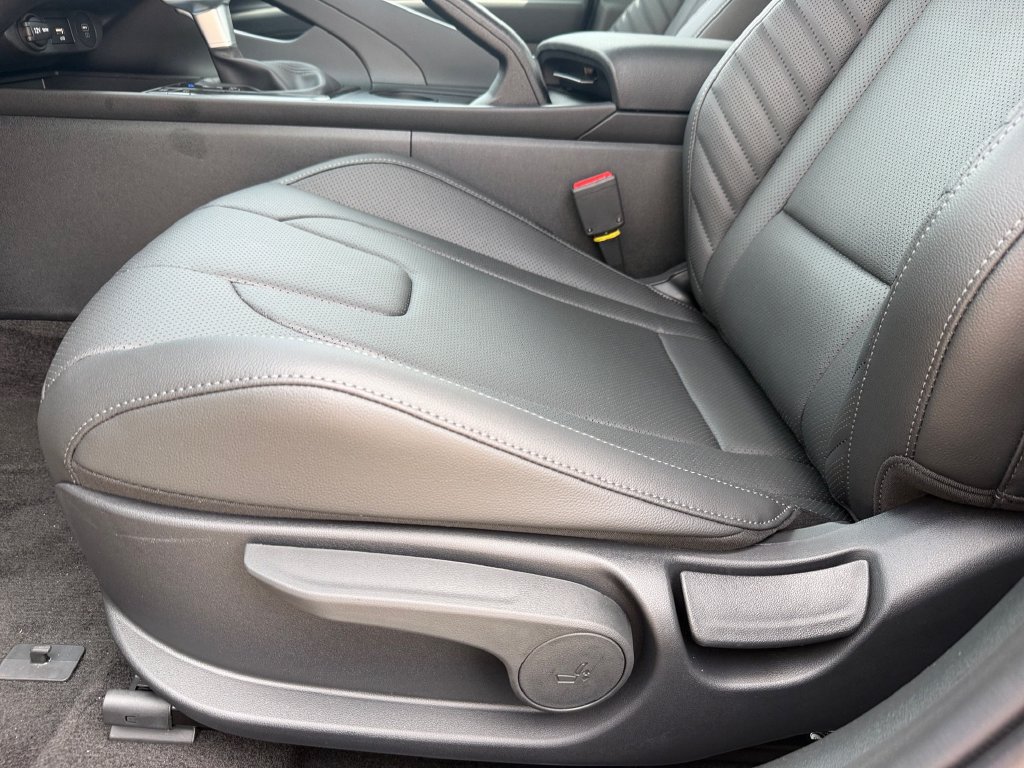 New 2026 Hyundai Elantra SEL Sport FWD image 11