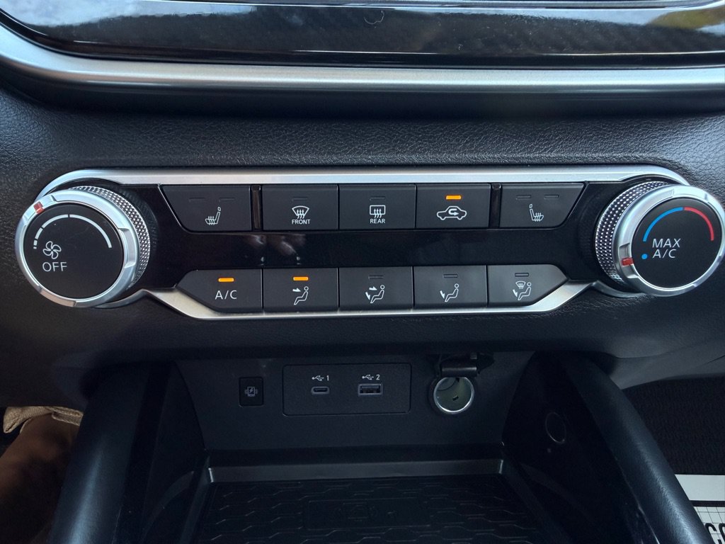 Used 2024 Nissan Altima 2.5 SR w/ SR Premium Package FWD image 11