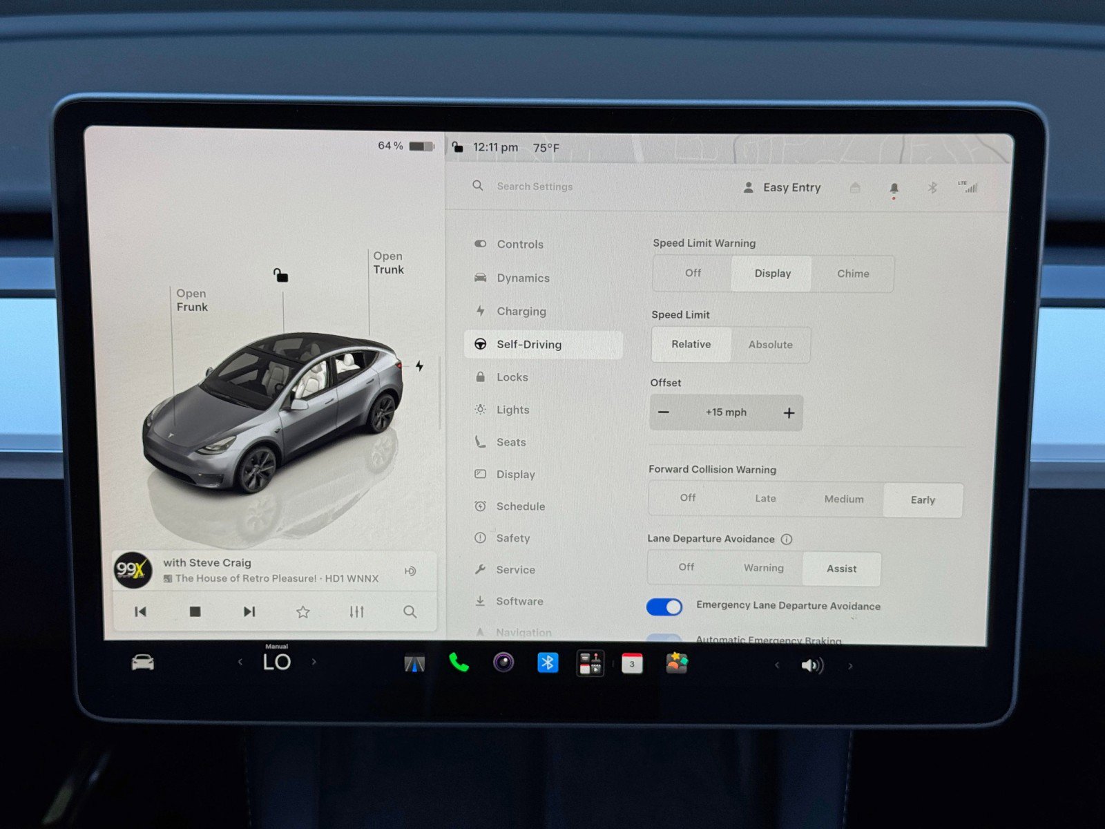Used 2024 Tesla Model Y Long Range RWD image 25