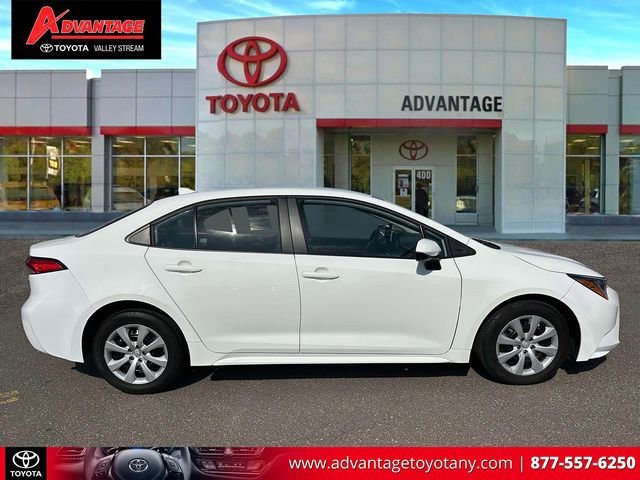 Used 2023 Toyota Corolla LE image 5