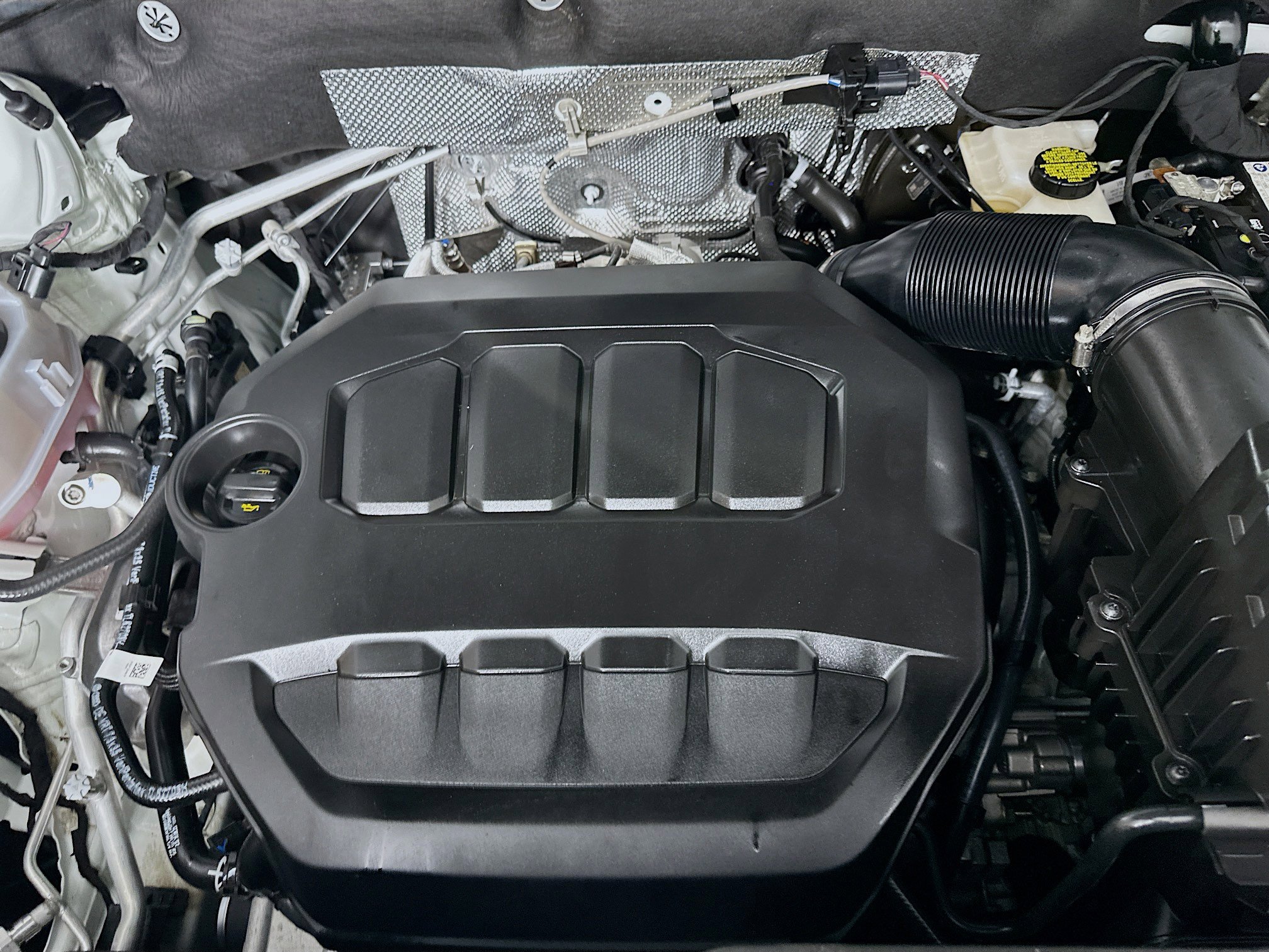 Used 2025 Volkswagen Atlas SE image 34