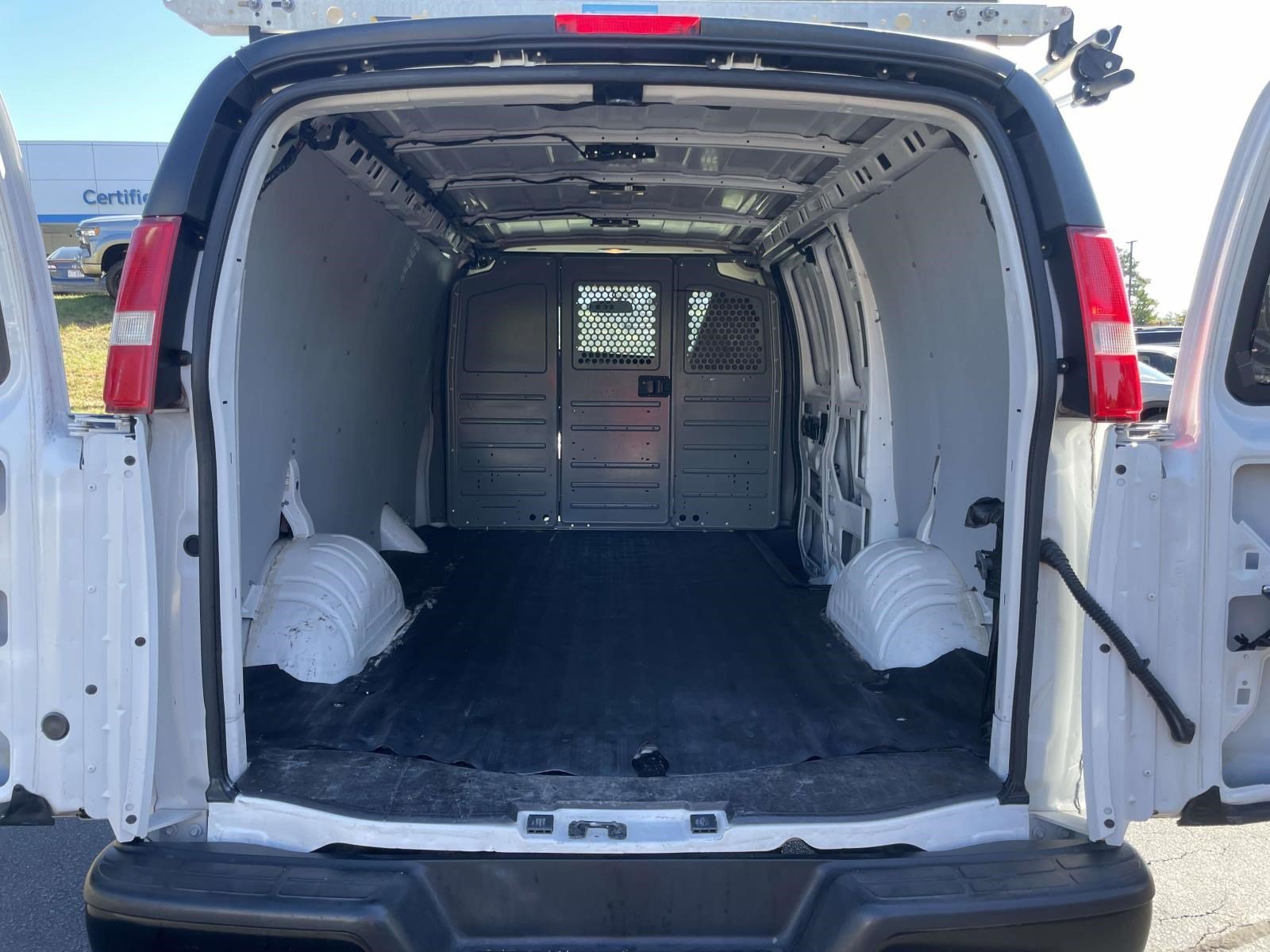 Used 2020 Chevrolet Express 2500 w/ Driver Convenience Package RWD image 8