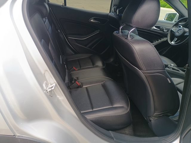 Used 2018 Mercedes-Benz GLA 250 4MATIC image 16