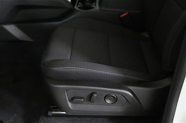 New 2025 Chevrolet Colorado LT image 13