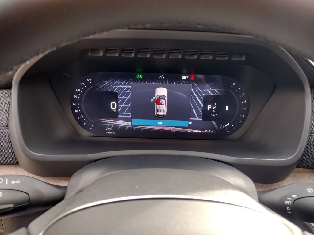 New 2026 Volvo XC90 B6 Plus w/ Protection Package Premier image 12