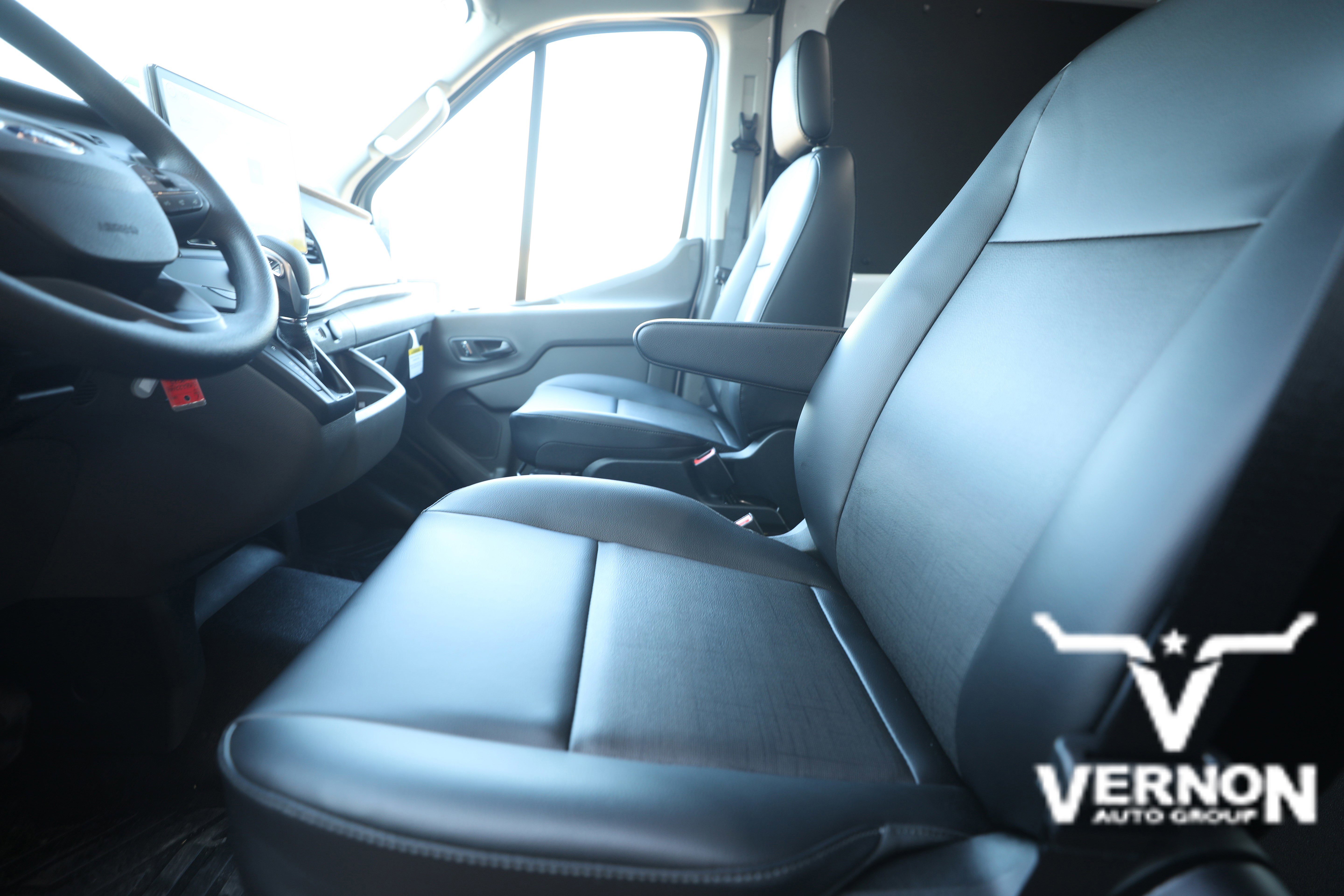 New 2025 Ford Transit 250 148 Medium Roof w/ Load Area Protection Package image 9