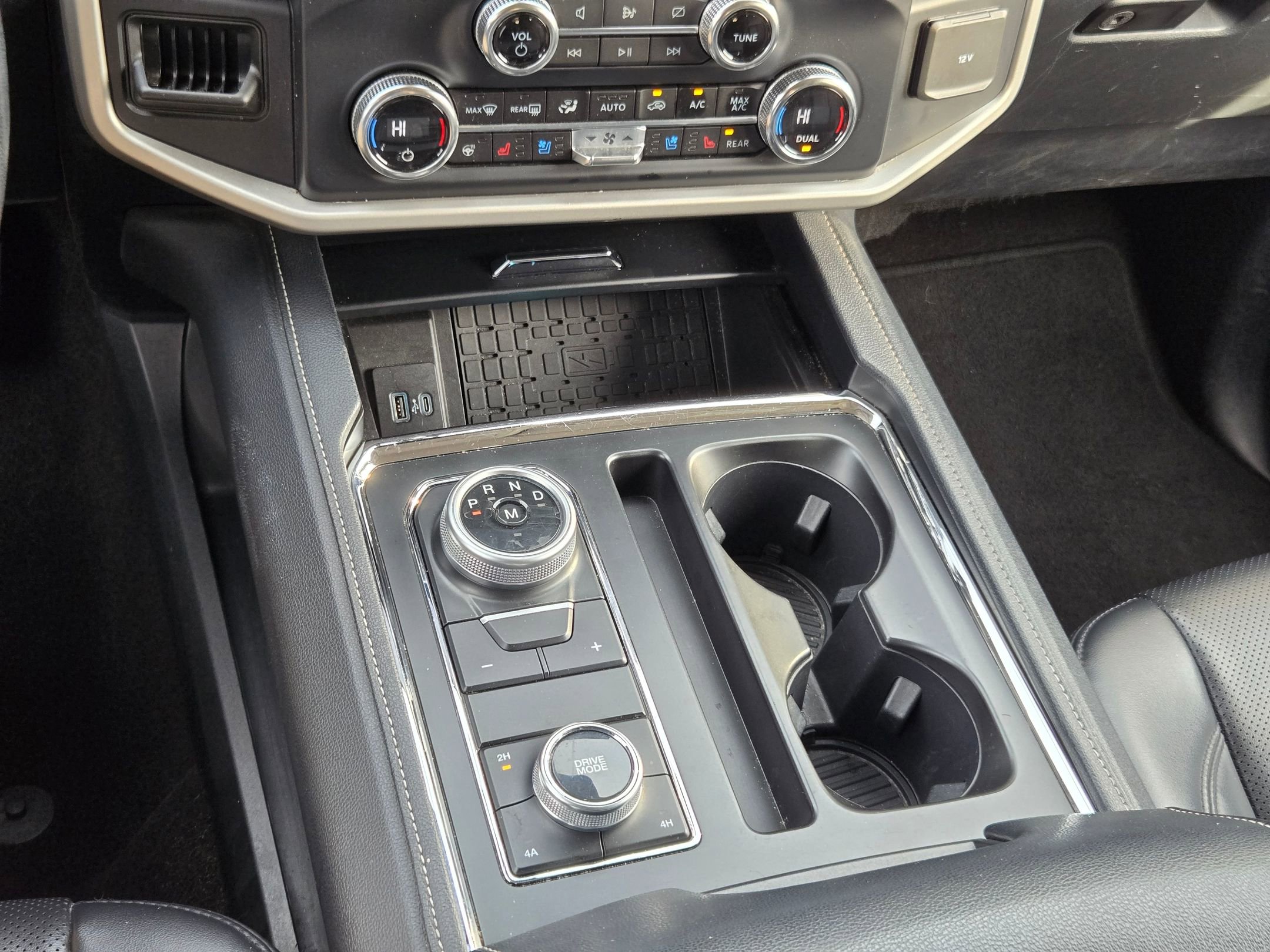 Used 2023 Ford Expedition Max XLT image 33