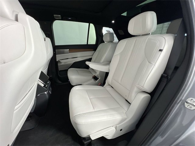 Used 2026 Cadillac Vistiq Sport image 26