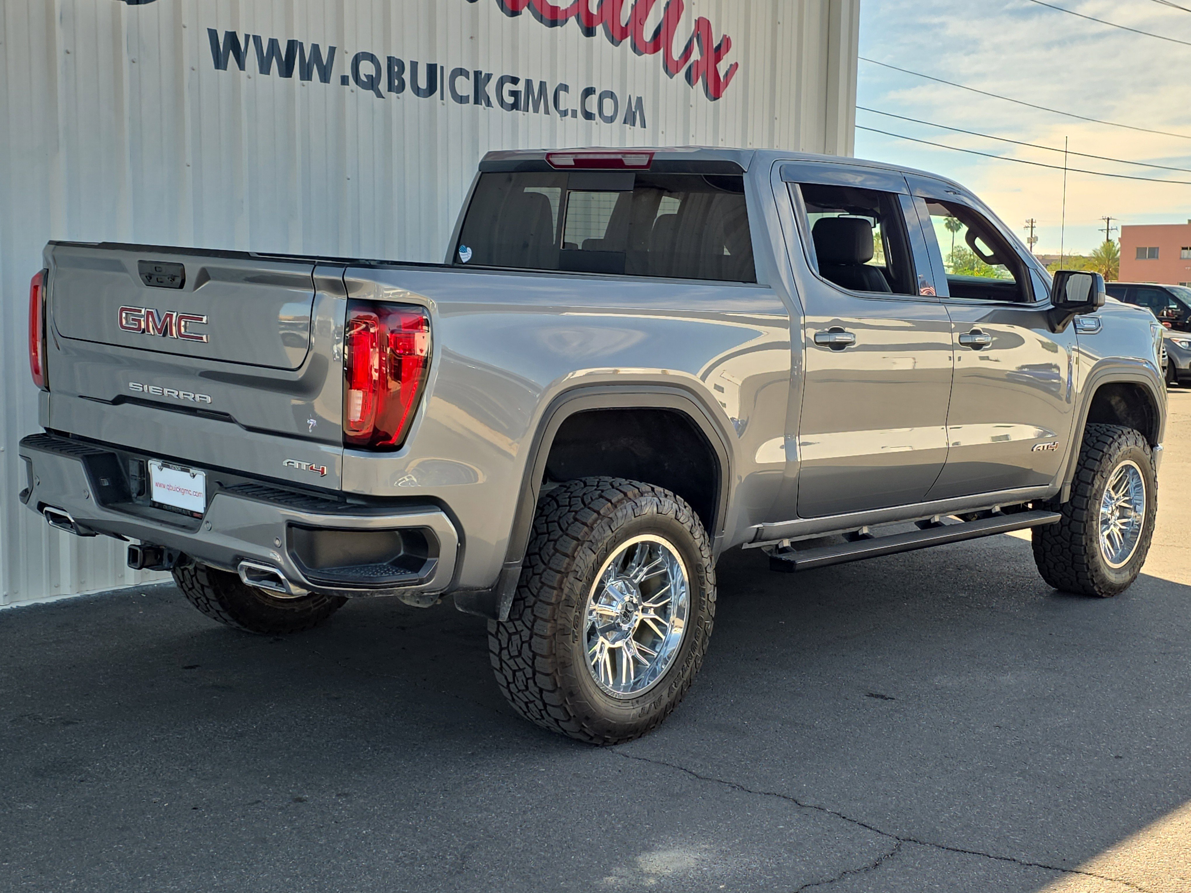 Used 2024 GMC Sierra 1500 AT4 w/ AT4 Preferred Package image 10