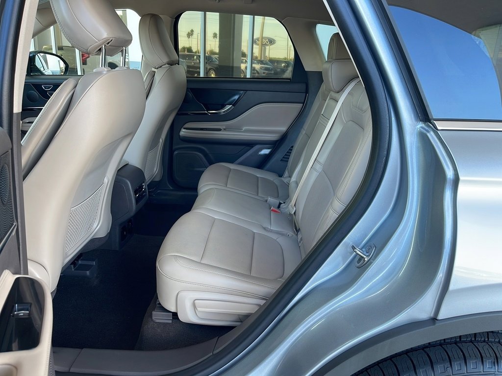 Used 2023 Lincoln Corsair Reserve w/ Equipment Group 201A image 13