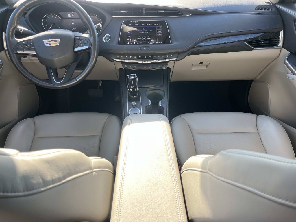 Certified 2023 Cadillac XT4 Premium Luxury w/ Enhanced Visibility Package FWD image 12