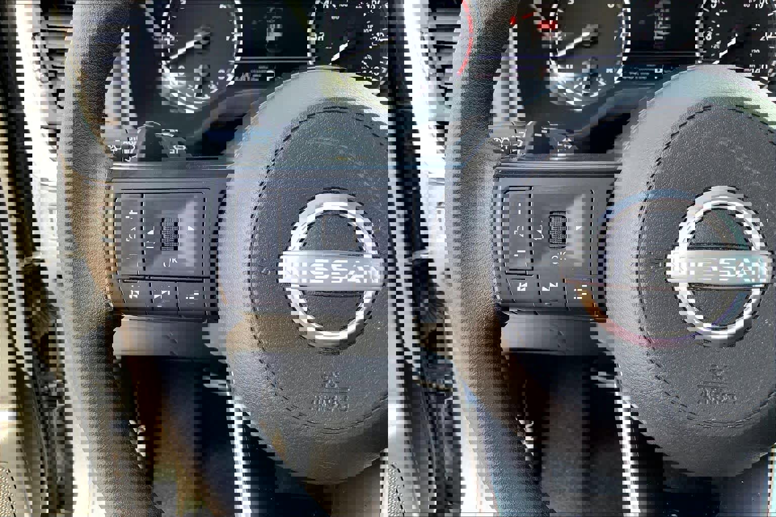 Used 2024 Nissan Rogue S image 24