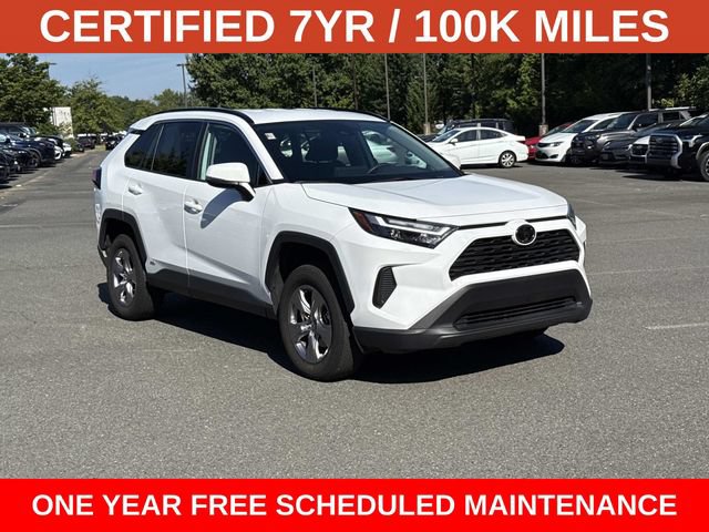 Used 2025 Toyota RAV4 XLE AWD/4WD image 1