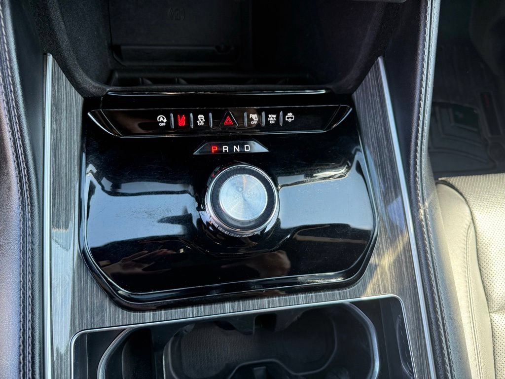 Used 2022 Jeep Wagoneer Series III RWD image 18