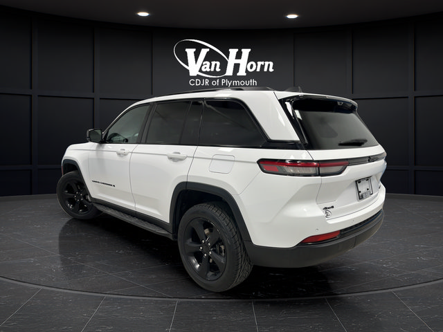 Certified 2024 Jeep Grand Cherokee Limited w/ Luxury Tech Group II AWD/4WD image 5
