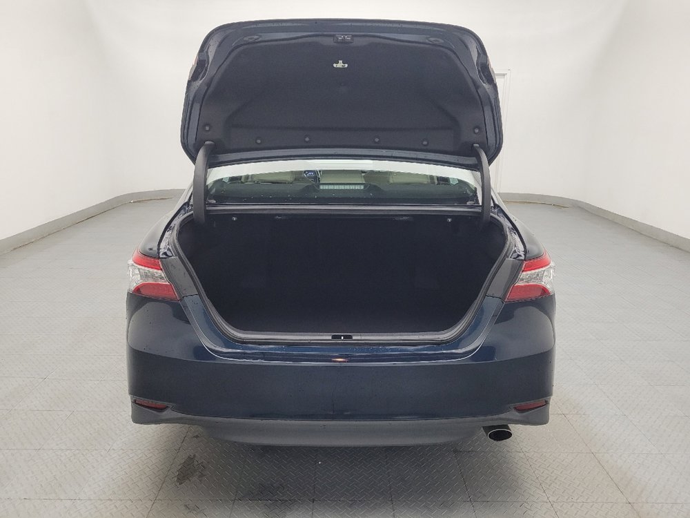 Used 2020 Toyota Camry XLE image 29