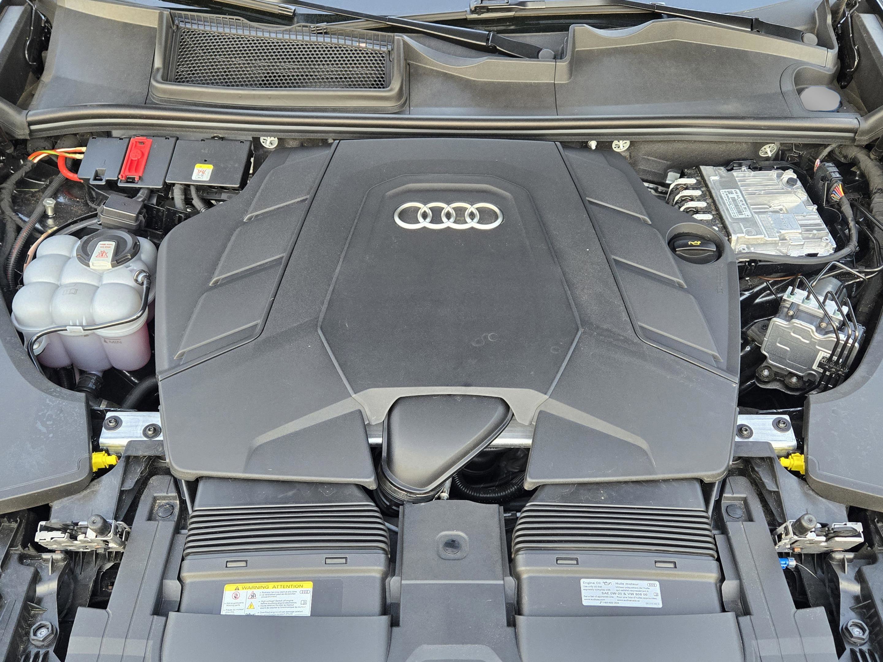 Certified 2025 Audi Q8 Premium Plus w/ Premium Plus Package AWD/4WD image 9