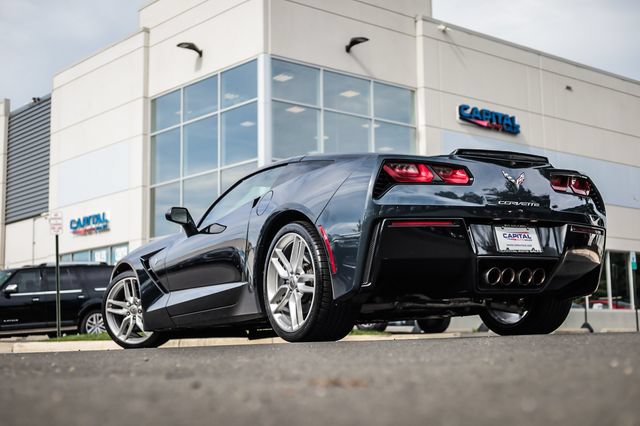 Used 2019 Chevrolet Corvette Stingray Coupe w/ 1LT RWD image 3