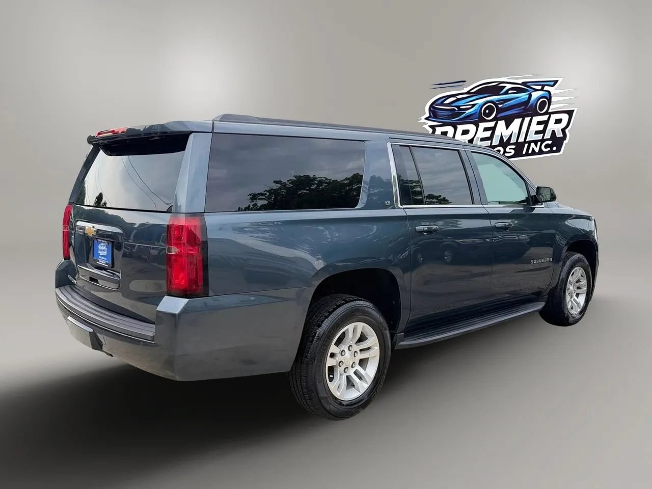 Used 2019 Chevrolet Suburban LT RWD image 10