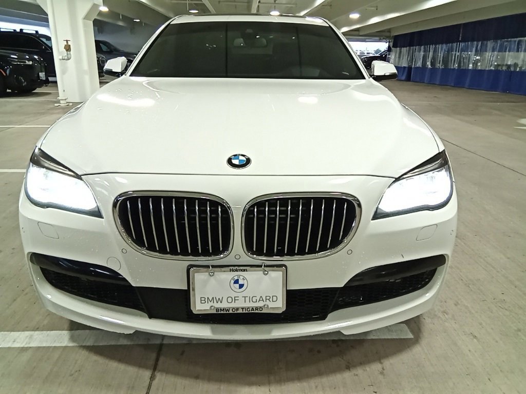 Used 2015 BMW ALPINA B7 xDrive image 4