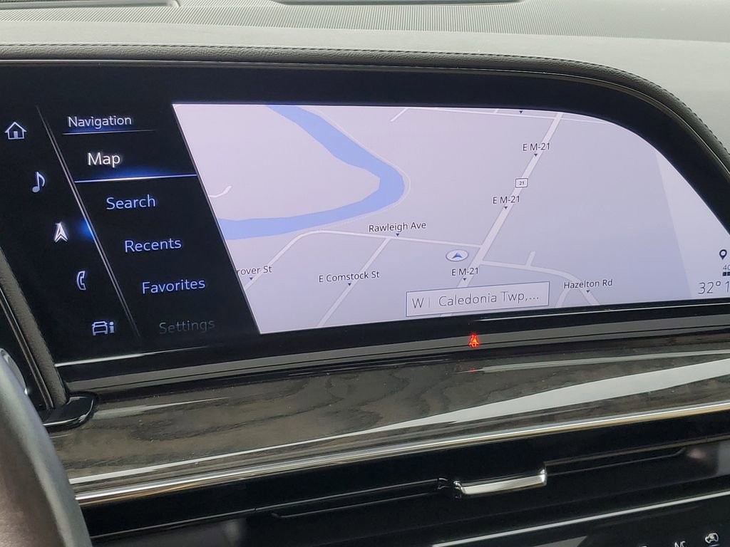 Used 2024 Cadillac Escalade Premium Luxury w/ LPO, Floor Liner Package image 18