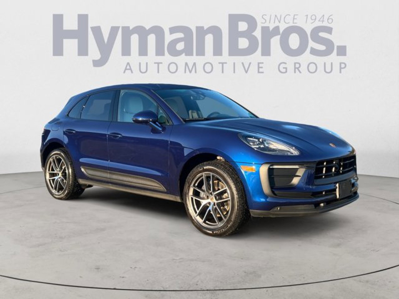 Used 2023 Porsche Macan video 1