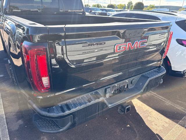 Used 2023 GMC Sierra 2500 Denali w/ Denali Black Diamond Edition AWD/4WD image 4