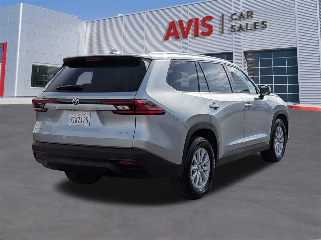 Used 2025 Toyota Grand Highlander AWD image 6