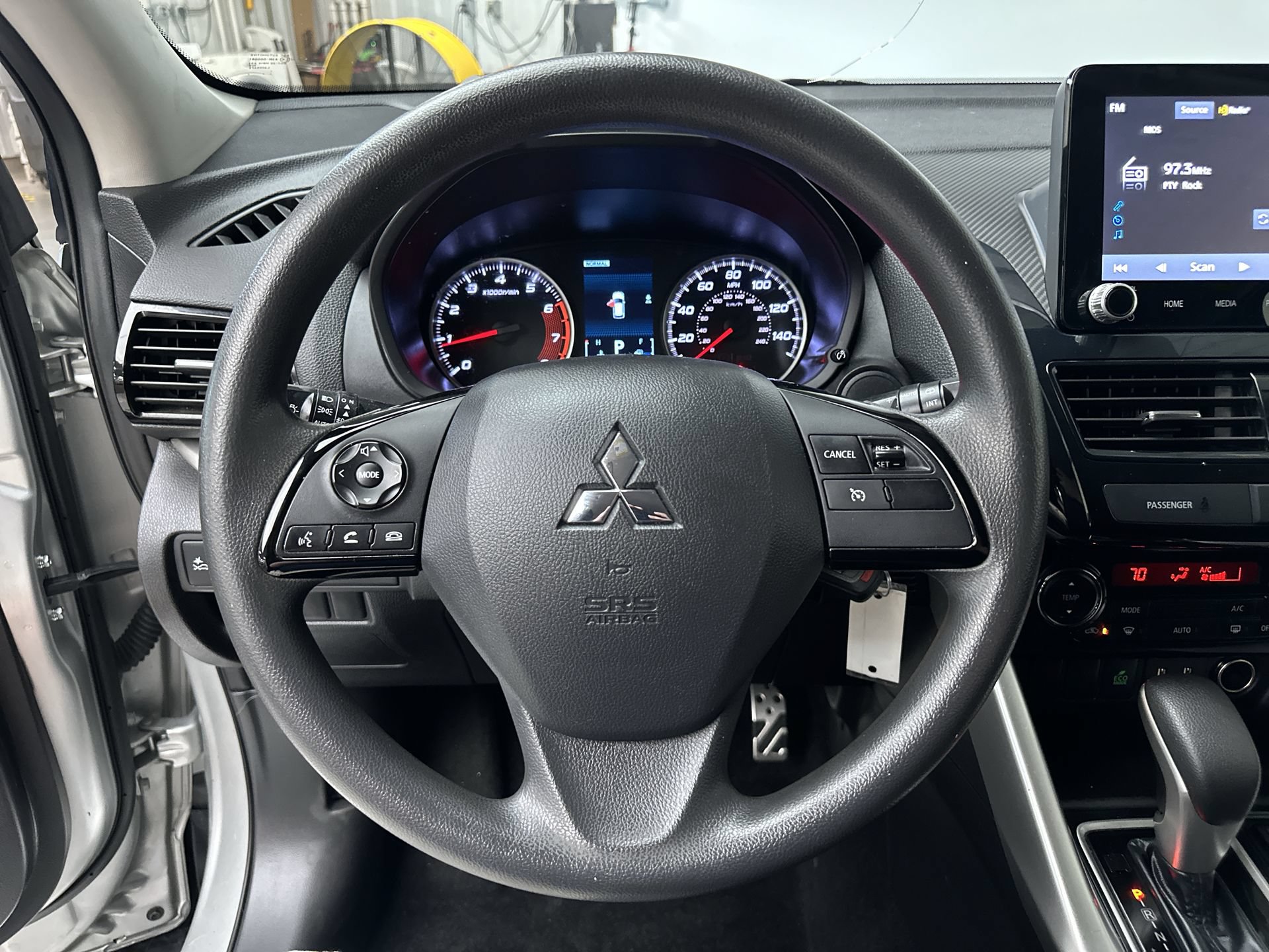 Used 2022 Mitsubishi Eclipse Cross LE AWD/4WD image 16
