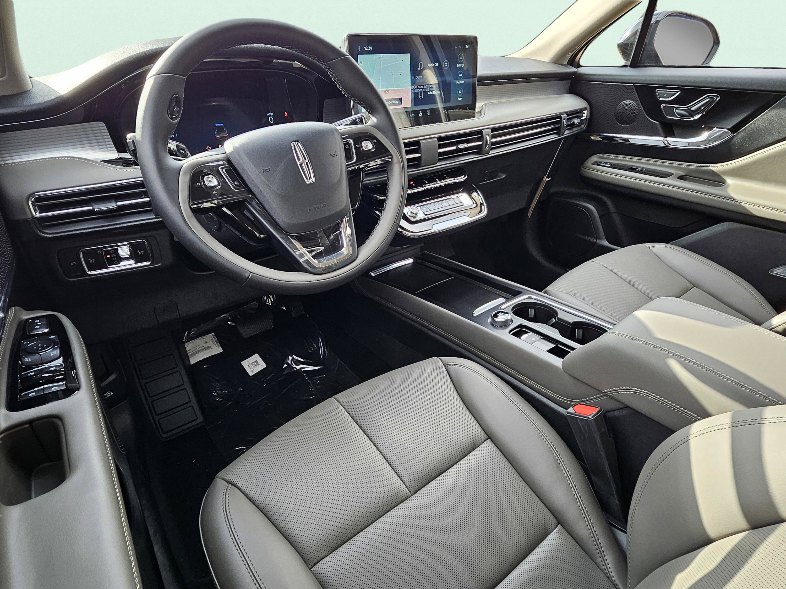 New 2026 Lincoln Corsair Premiere AWD/4WD image 17