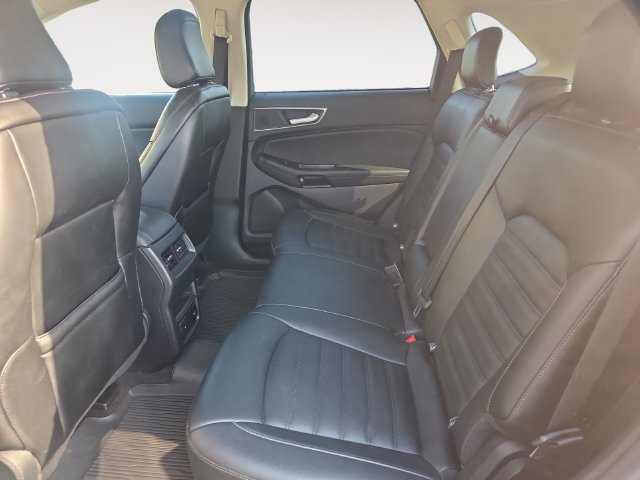 Used 2020 Ford Edge SEL w/ Convenience Package FWD image 14
