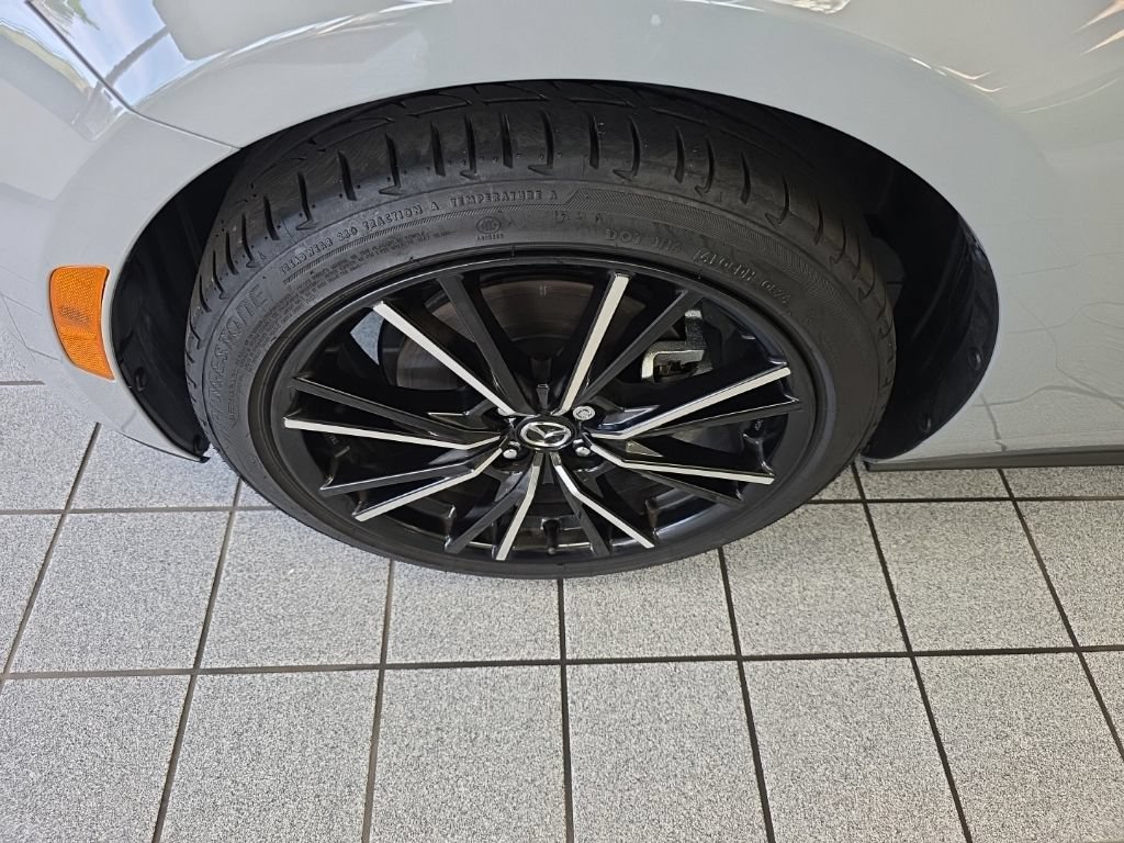 Used 2024 MAZDA MX-5 Miata Grand Touring w/ Weather Package RWD image 2