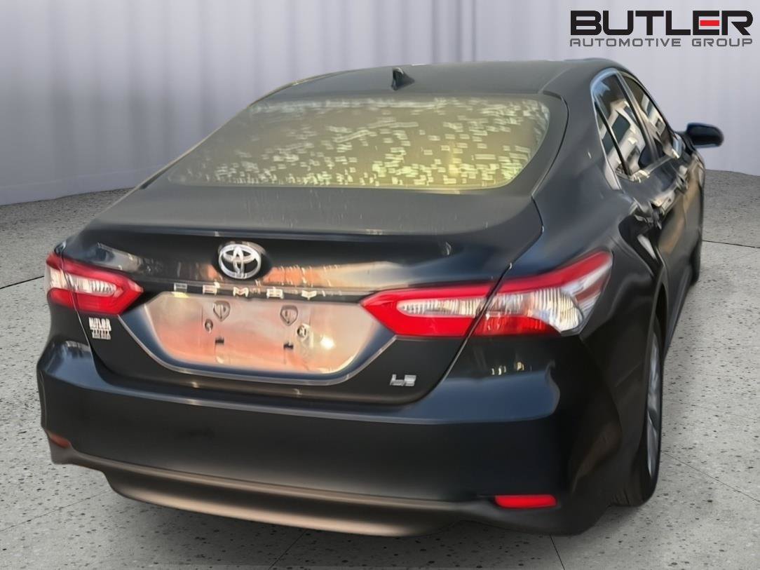 Used 2020 Toyota Camry LE FWD image 6