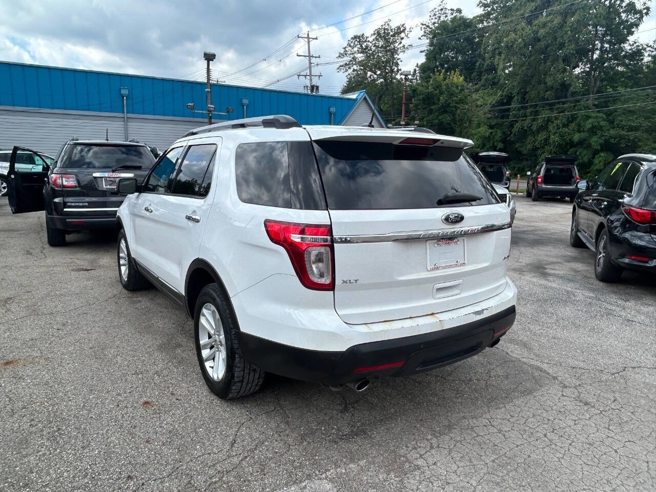 Used 2013 Ford Explorer XLT AWD/4WD image 10