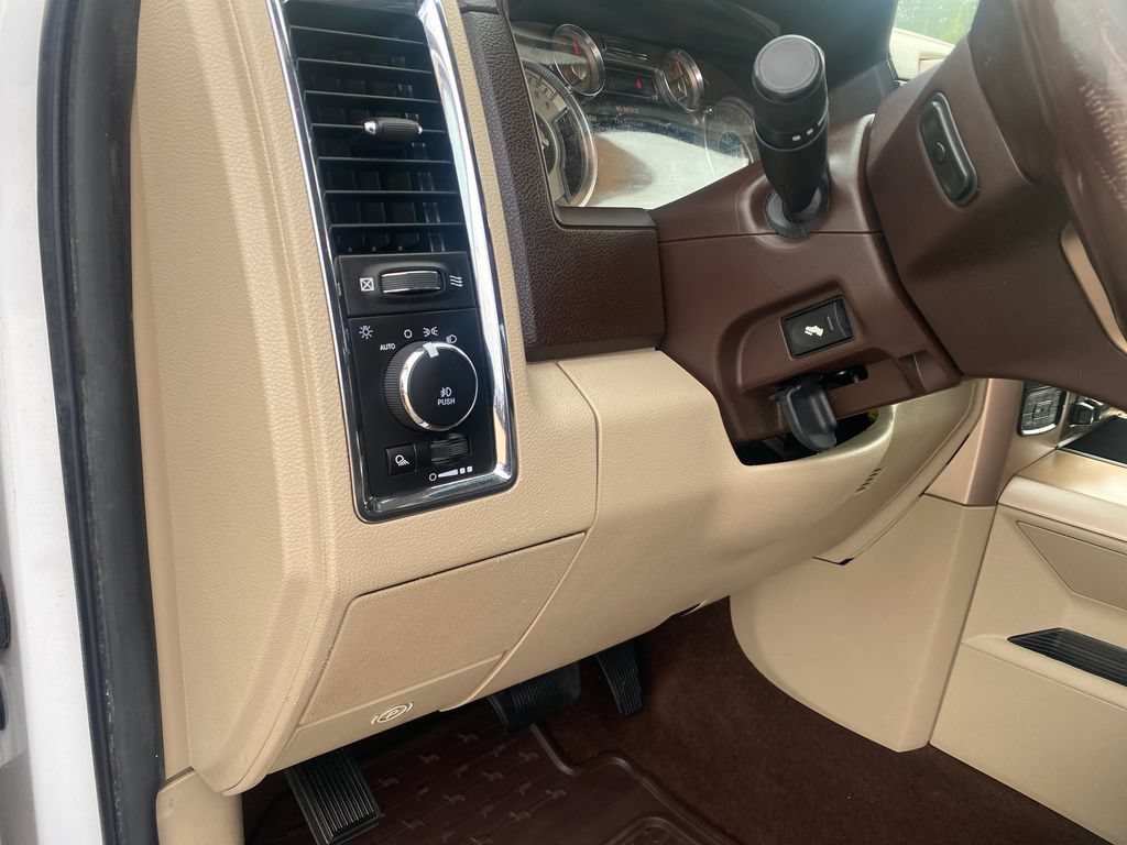 Used 2014 RAM 1500 Laramie Longhorn w/ Convenience Group AWD/4WD image 14