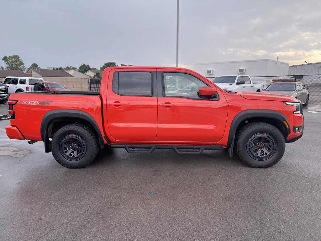 Used 2025 Nissan Frontier PRO-4X AWD/4WD image 4