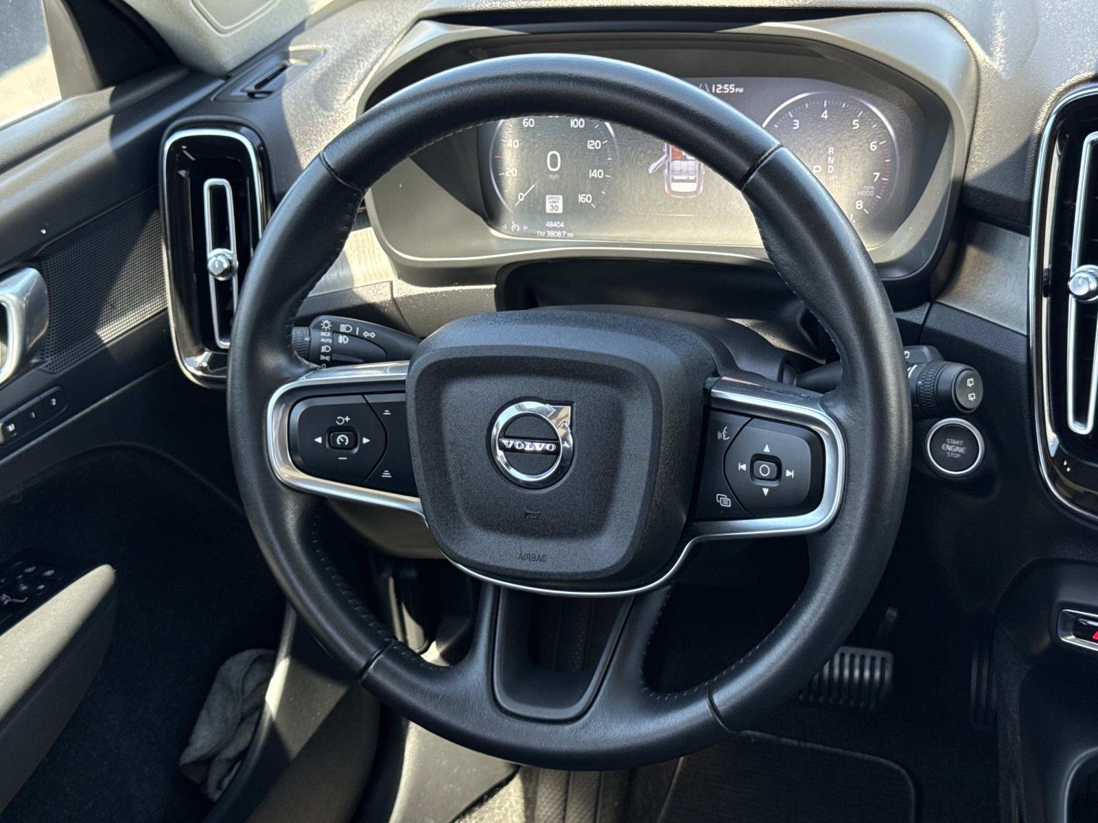 Used 2021 Volvo XC40 T5 Inscription w/ Climate Package AWD/4WD image 10
