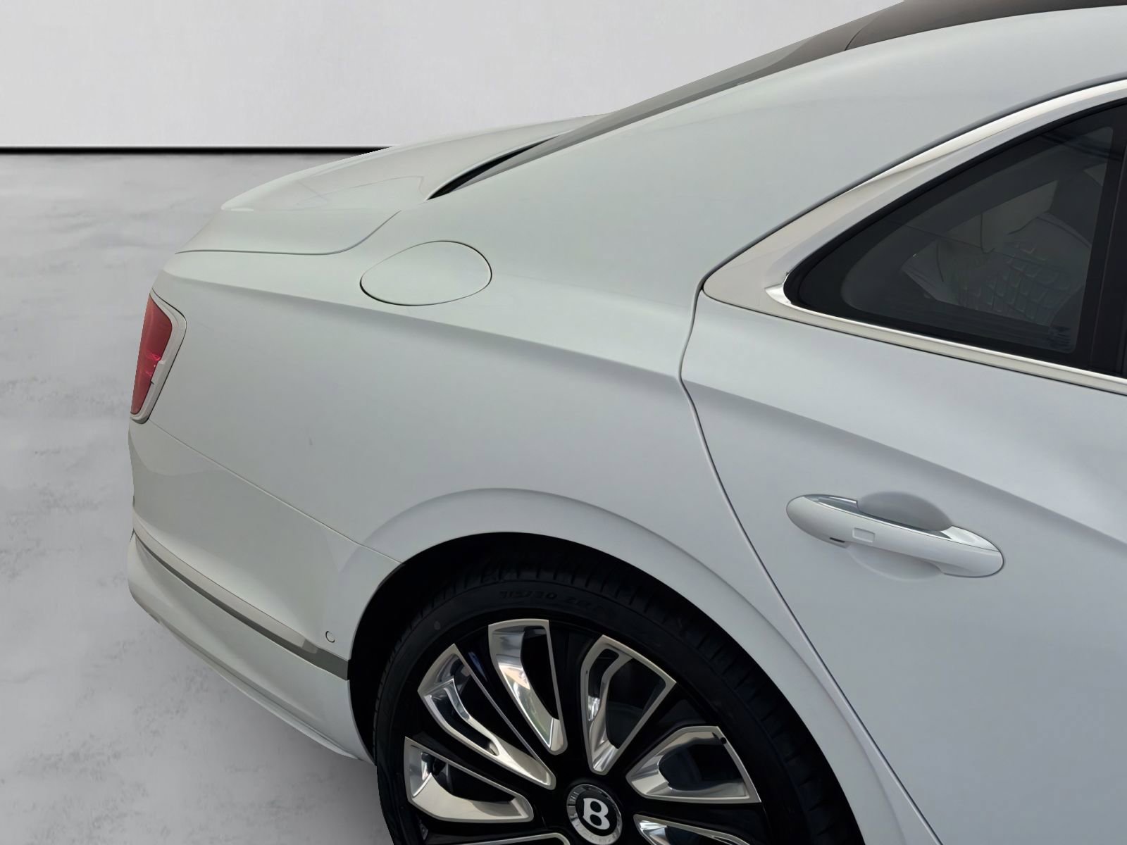 New 2026 Bentley Flying Spur Plug-In Hybrid AWD/4WD image 30