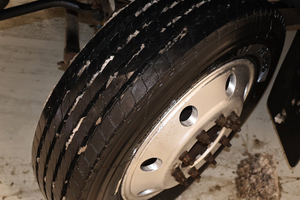 Used 2016 Ford F550 4x4 Regular Cab Super Duty image 35