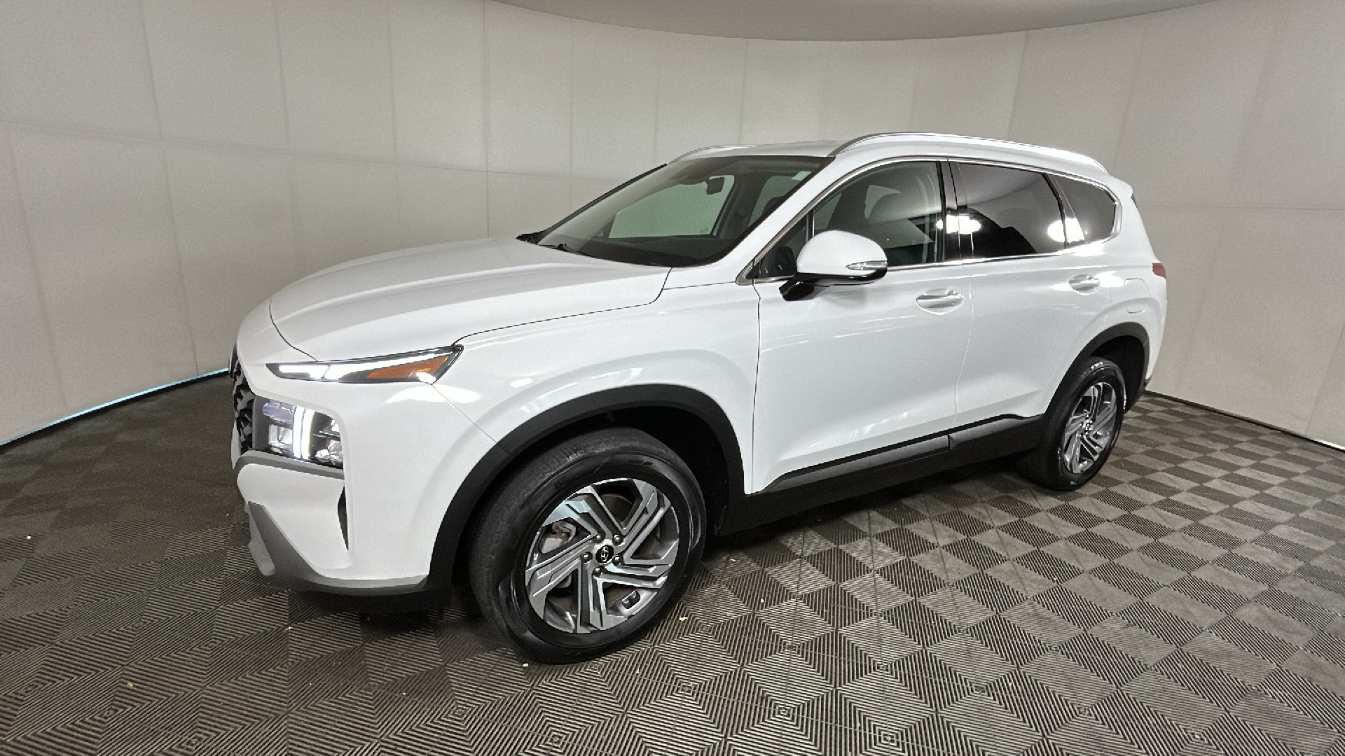 Certified 2023 Hyundai Santa Fe SEL AWD/4WD image 8