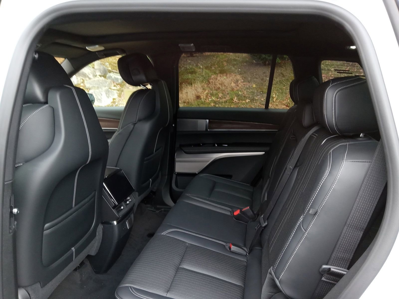 New 2026 Cadillac Vistiq Luxury image 25