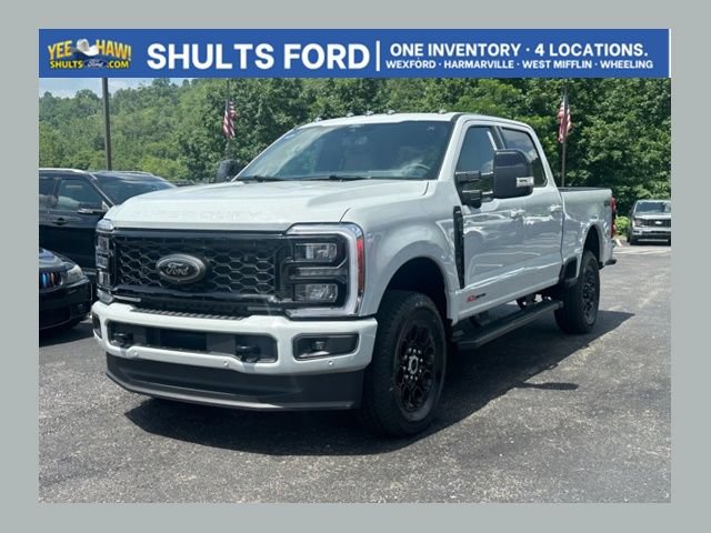 New 2026 Ford F350 Lariat w/ Black Appearance Package