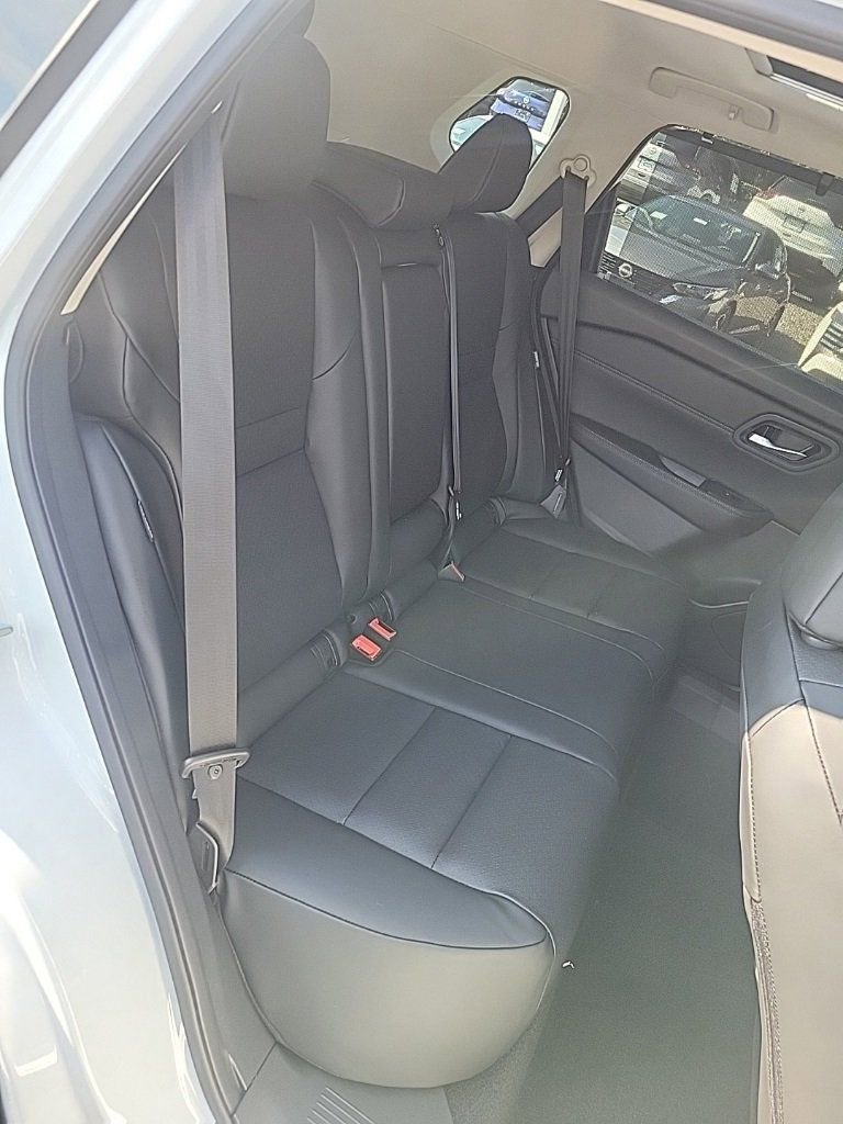 New 2026 Nissan Rogue SV w/ SV Premium Package image 32